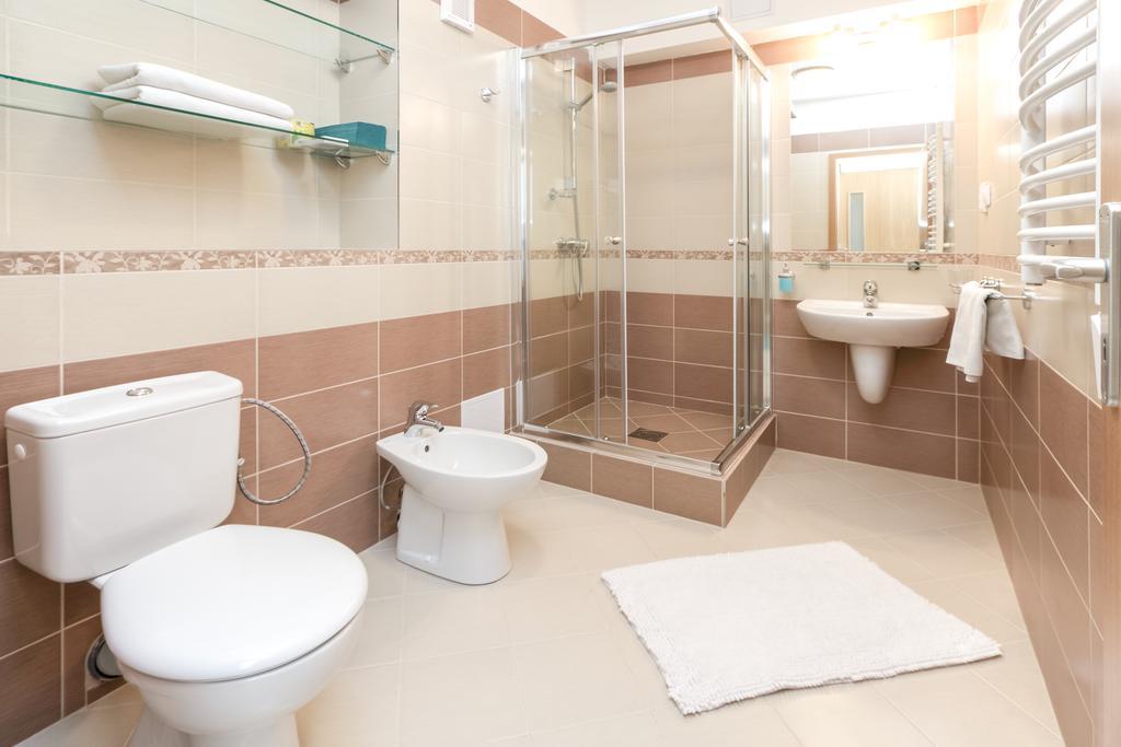 Garni Hotel Fellini Žiar nad Hronom Quarto foto